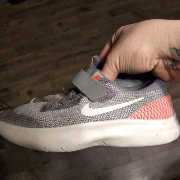 Girls Shoes Sizes 12/13 and 1! Great condition! - Picture 2 of 14